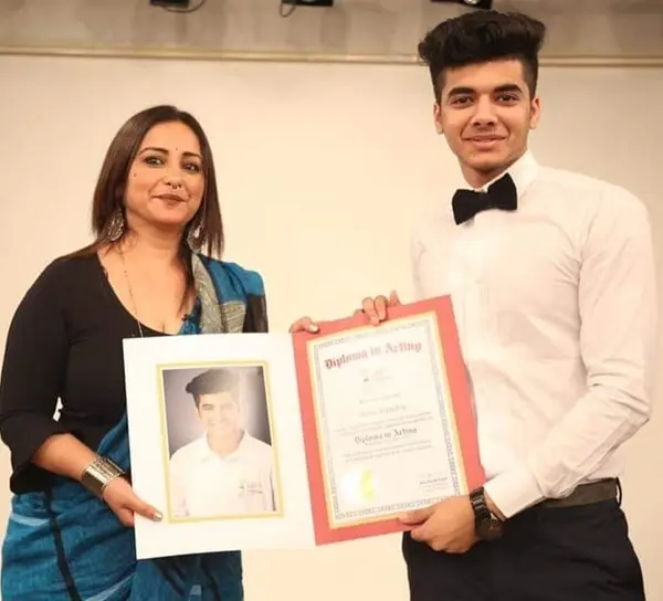 shine pandey receiving his diploma in acting