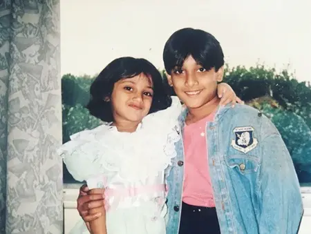 childhood picture of amulya ramani with brother tarun kumar