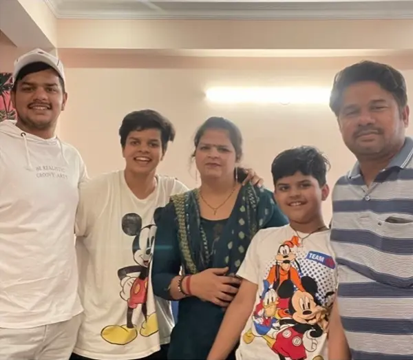 shafali verma with her family