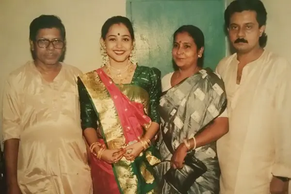 Wedding picture of Aparajita Adhya and Atanu Hazra